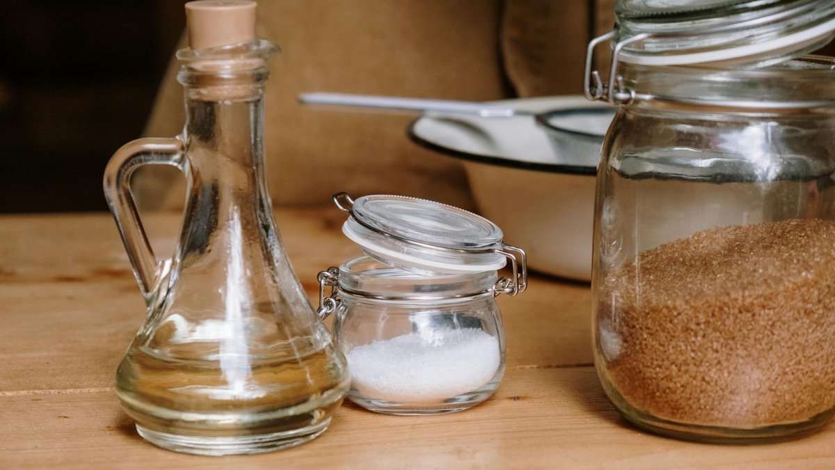 white sugar solution