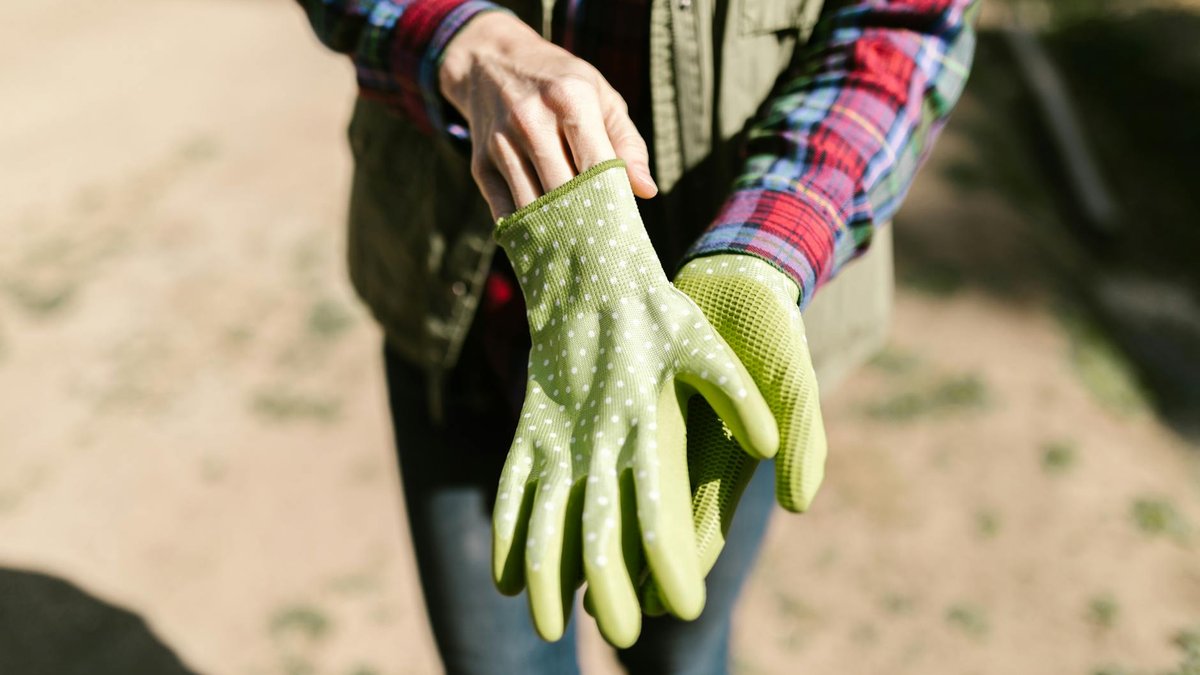 protective gear gardening