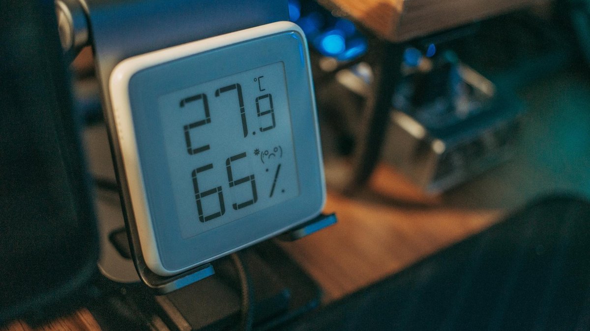 tomato temperature humidity