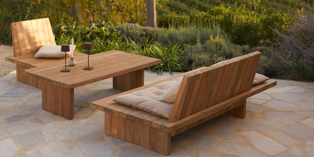 1. La treille en bois classique : l’indémodable du jardin fr